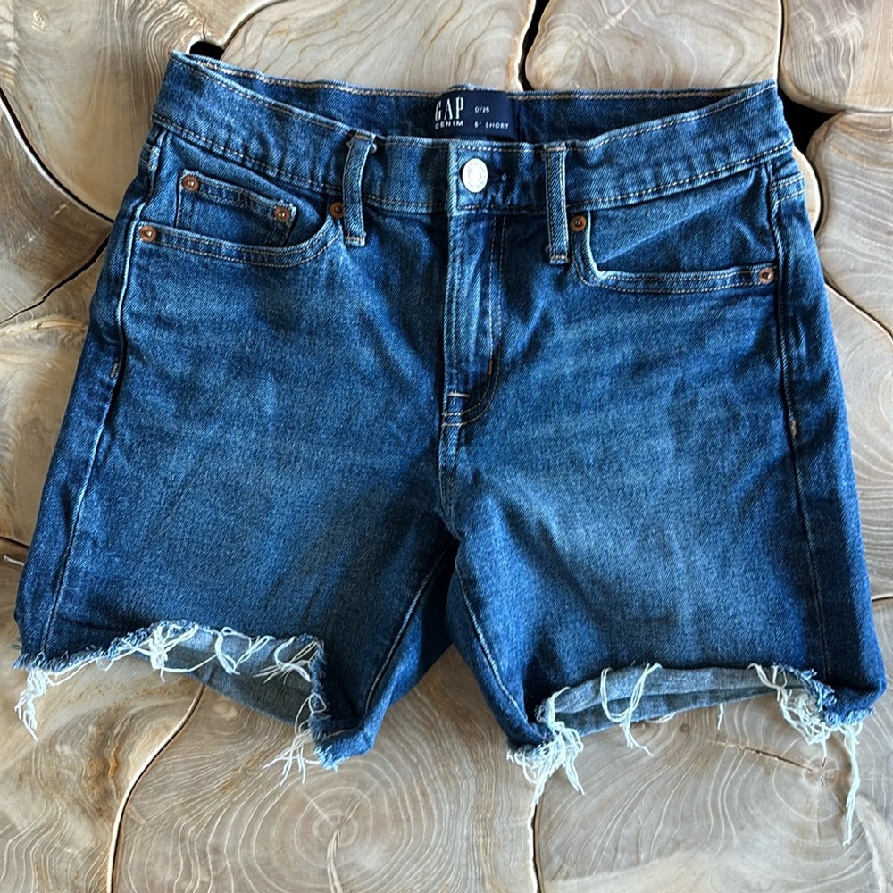 Gap Dark denim frayed Jean shorts